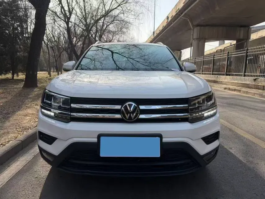 2022 Ford Transit 2.0T 202HP L4 6AT,autocango,china used car exporter,china ev exporter,chinese used car exporter,chinese used ev exporter