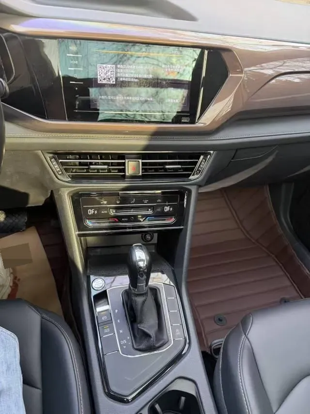 2022 Ford Transit 2.0T 202HP L4 6AT,autocango,china used car exporter,china ev exporter,chinese used car exporter,chinese used ev exporter