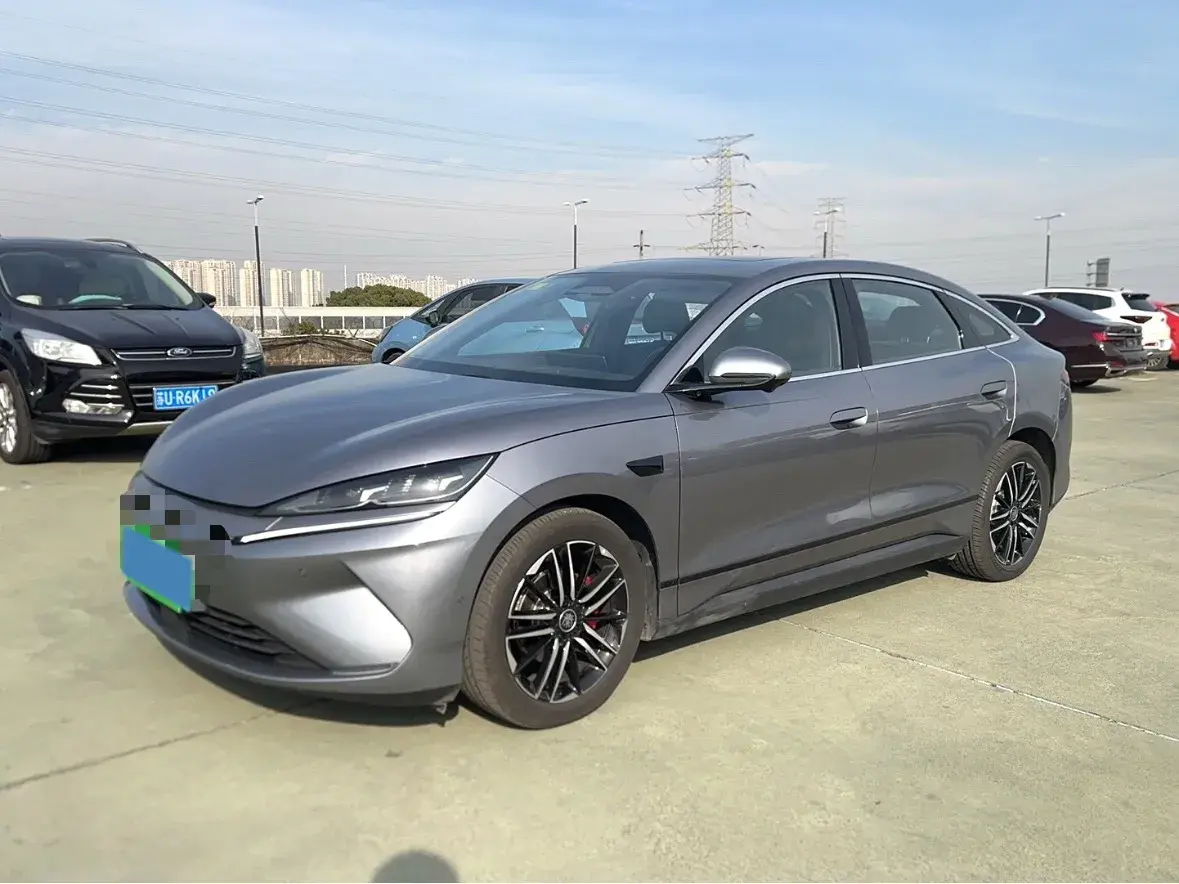2025 BYD QinL BEV