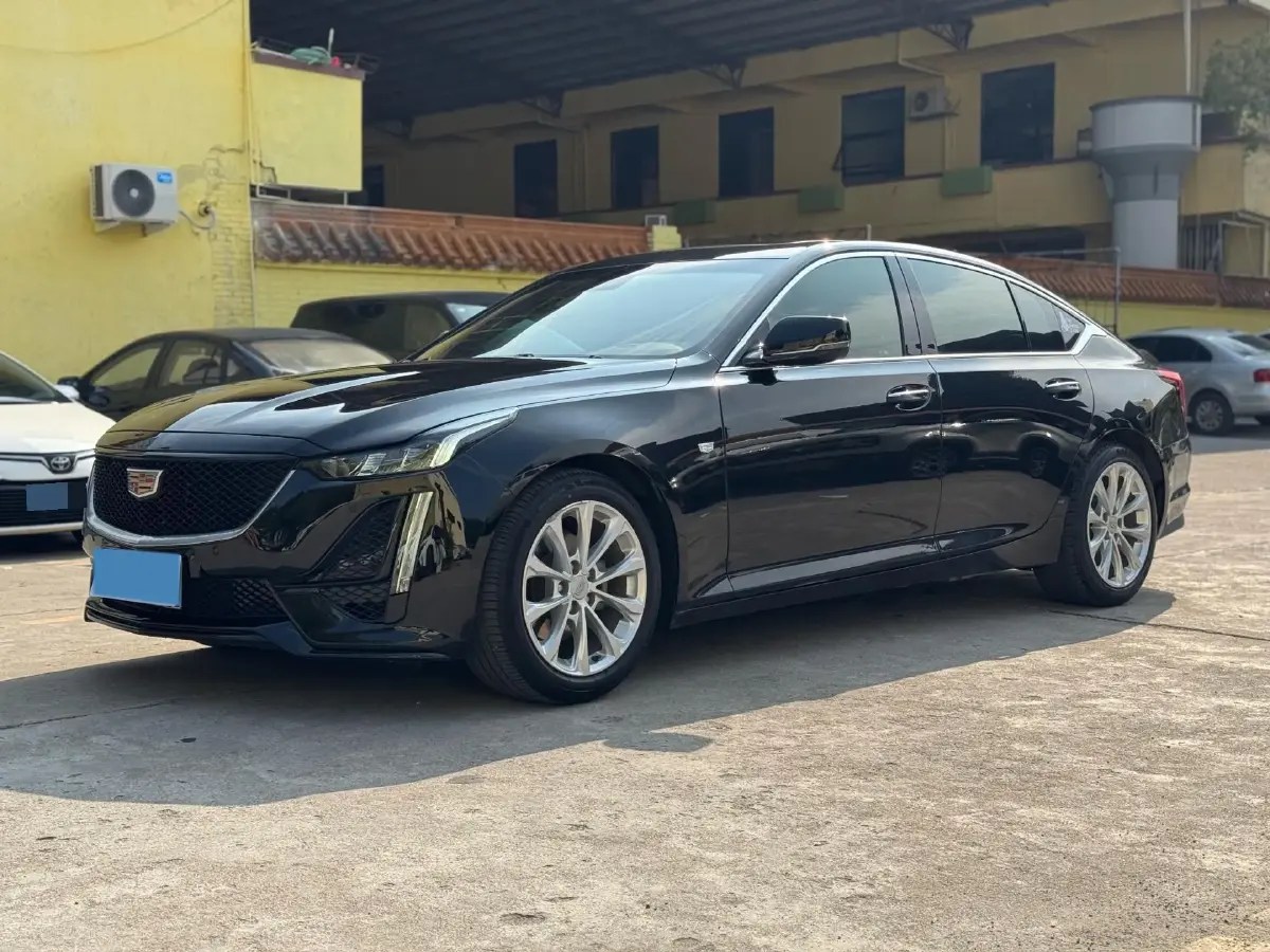 2021 Cadillac CT5 2.0T 237HP L4 10AT