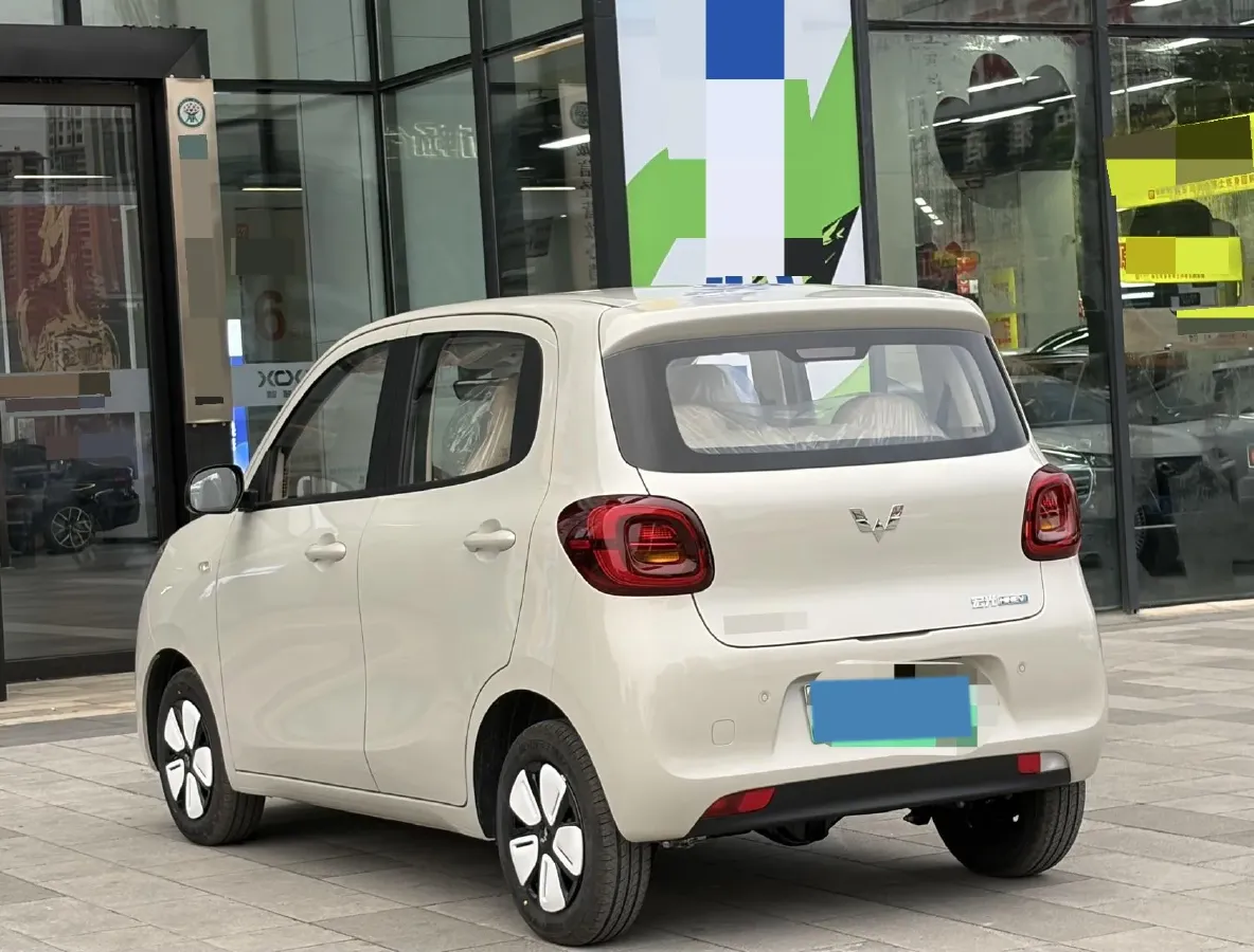 2025 WuLing HongGuang MINI EV BEV 16.2KWH,autocango,china used car exporter,china ev exporter,chinese used car exporter,chinese used ev exporter
