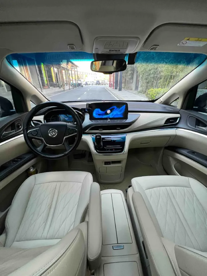 2023 Buick GL8 2.0T 237HP L4 9AT,autocango,china used car exporter,china ev exporter,chinese used car exporter,chinese used ev exporter