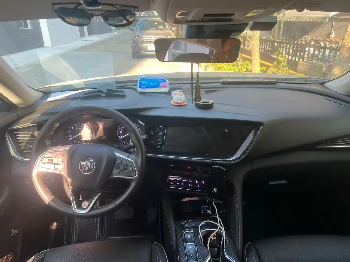 2022 Buick EnvisionPlus 2.0T 237HP L4 9AT,autocango,china used car exporter,china ev exporter,chinese used car exporter,chinese used ev exporter