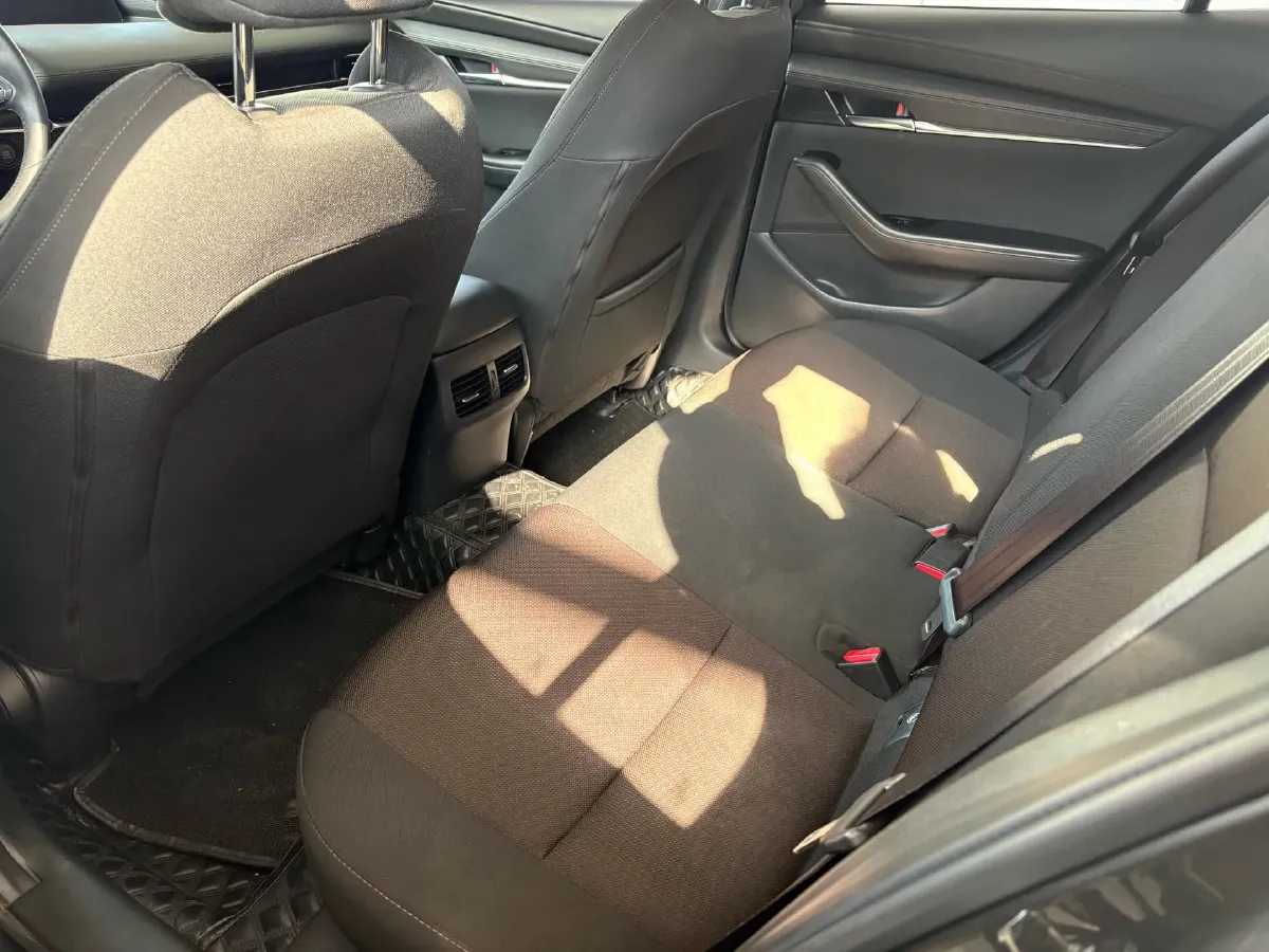 2021 Mazda 3 Axela 2.0L 158HP L4 6AT,autocango,china used car exporter,china ev exporter,chinese used car exporter,chinese used ev exporter