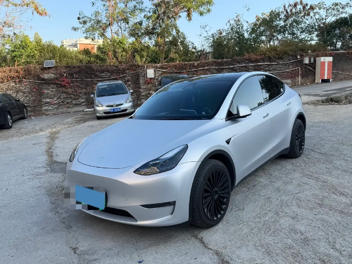 2024 Tesla Model Y BEV 78.4KWH