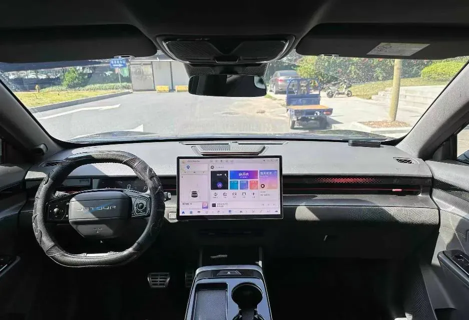 2022 Jetour DASHING 1.6T 197HP L4 7DCT,autocango,china used car exporter,china ev exporter,chinese used car exporter,chinese used ev exporter