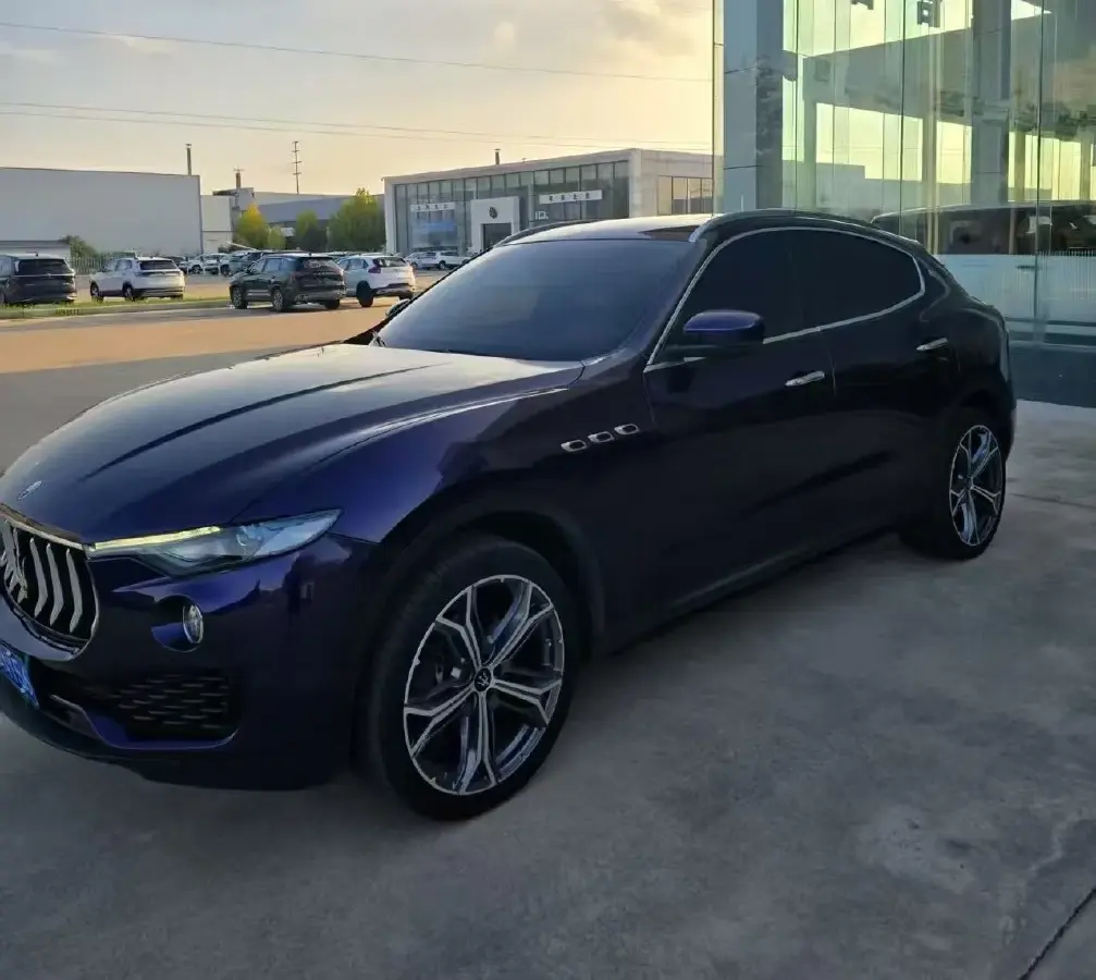 2018 Maserati Levante 3.0T 350HP V6 8AT