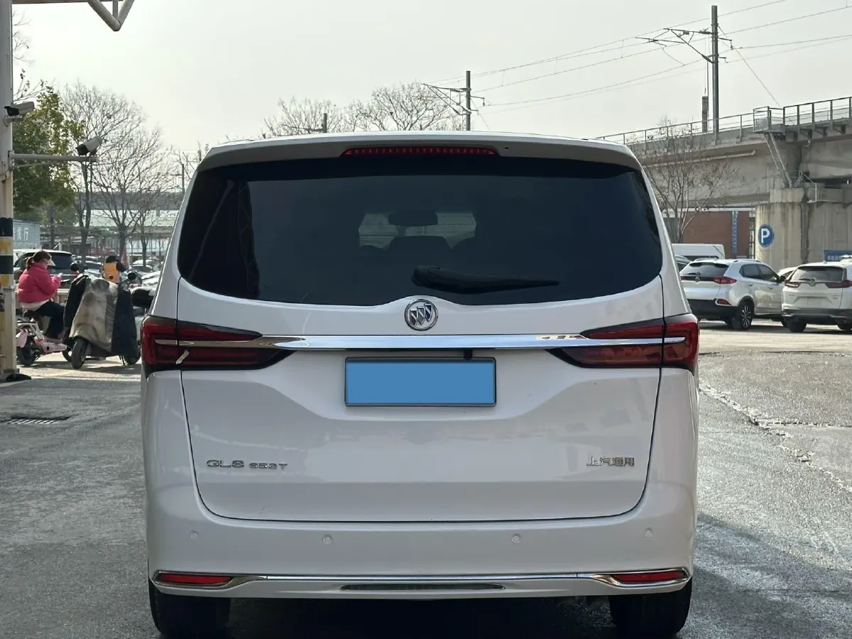 2021 Buick GL8 2.0T 237HP L4 9AT,autocango,china used car exporter,china ev exporter,chinese used car exporter,chinese used ev exporter