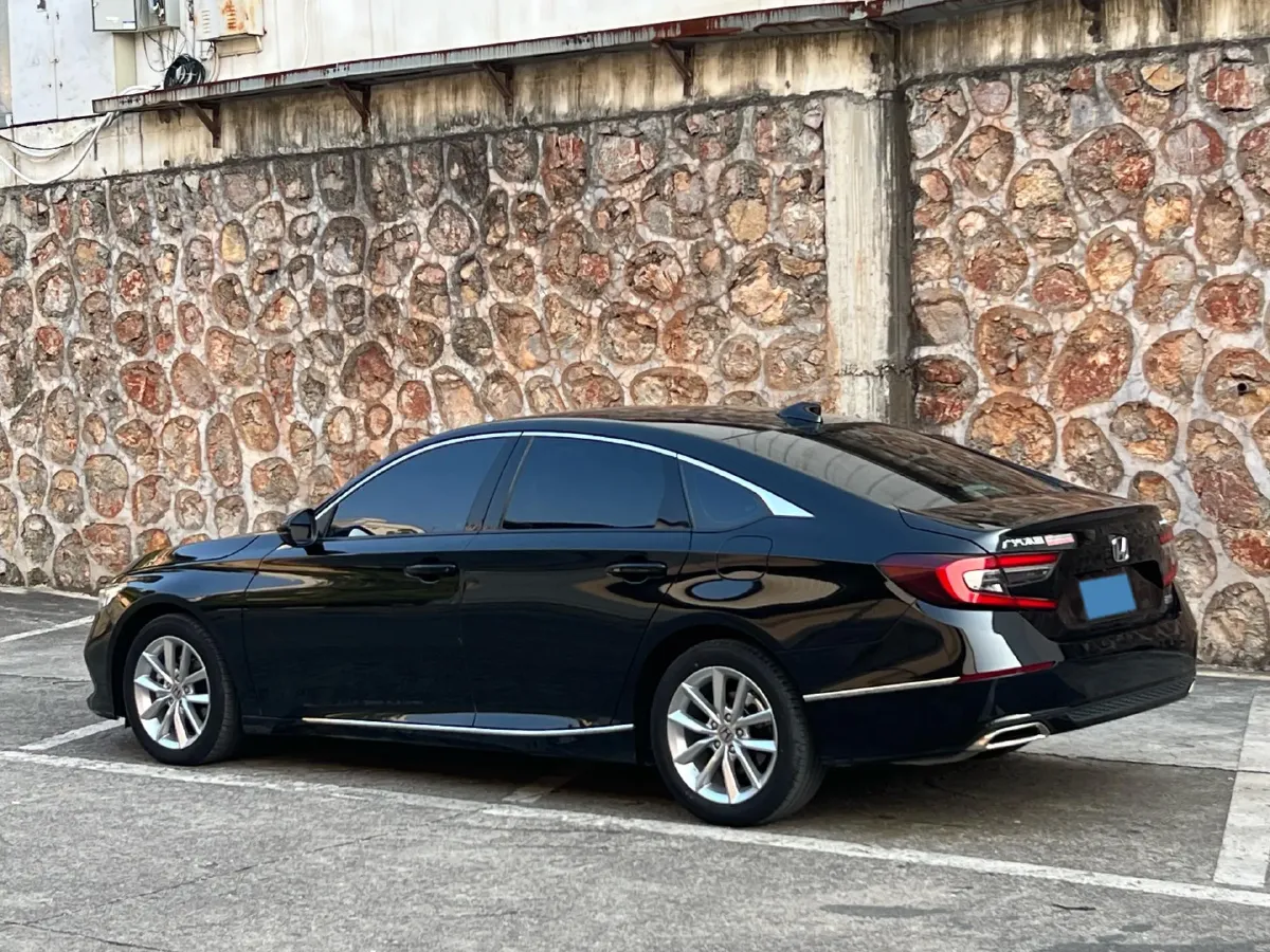 2022 Honda Accord 1.5T 194HP L4 CVT,autocango,china used car exporter,china ev exporter,chinese used car exporter,chinese used ev exporter