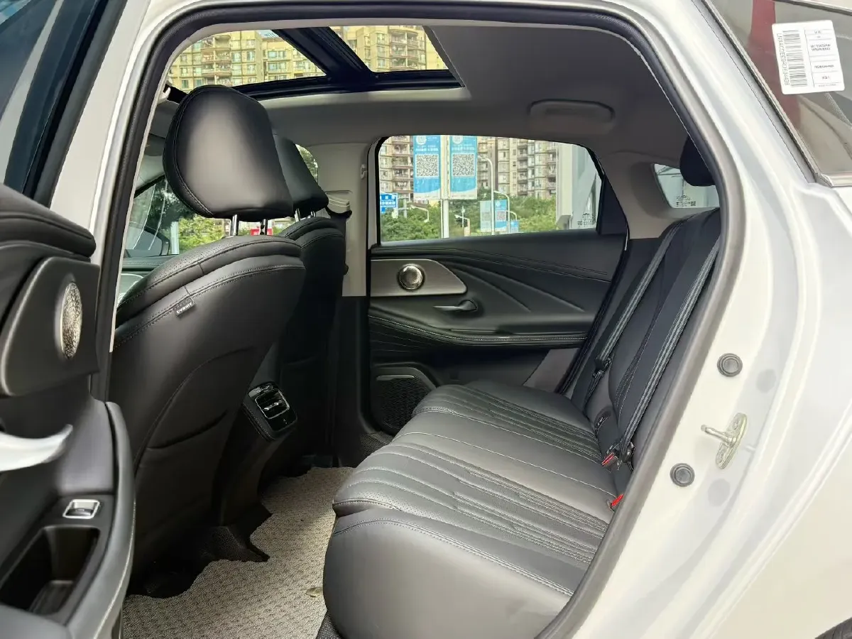 2024 Fulwin FulwinA8 1.5T 156HP L4 1DHT PHEV 18.3KWH,autocango,china used car exporter,china ev exporter,chinese used car exporter,chinese used ev exporter