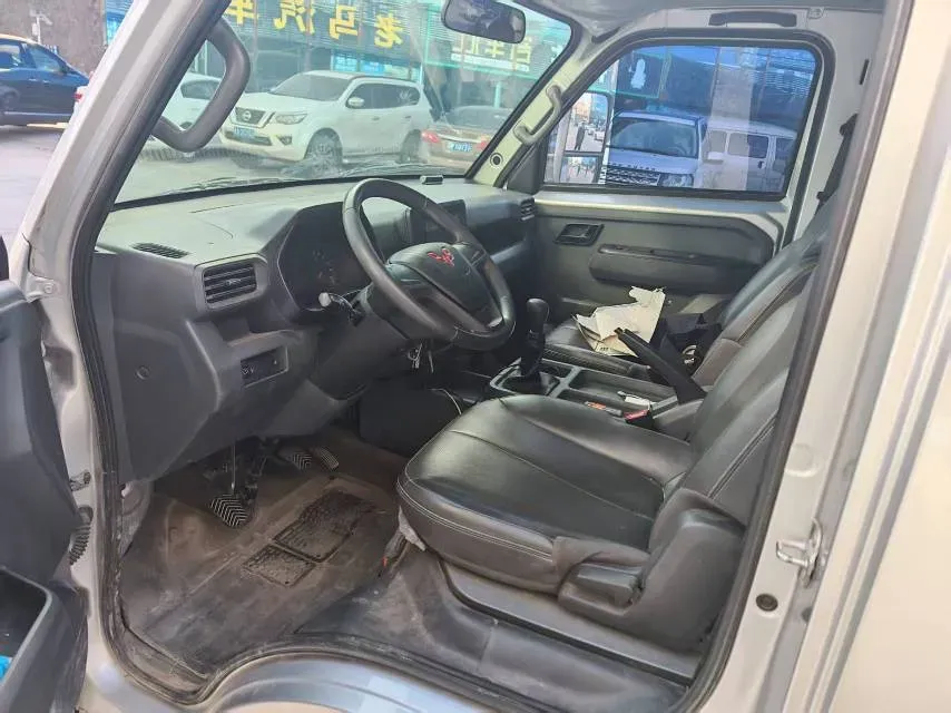 2023 WuLing Loong Truck 2.0L 136HP L4 5MT,autocango,china used car exporter,china ev exporter,chinese used car exporter,chinese used ev exporter