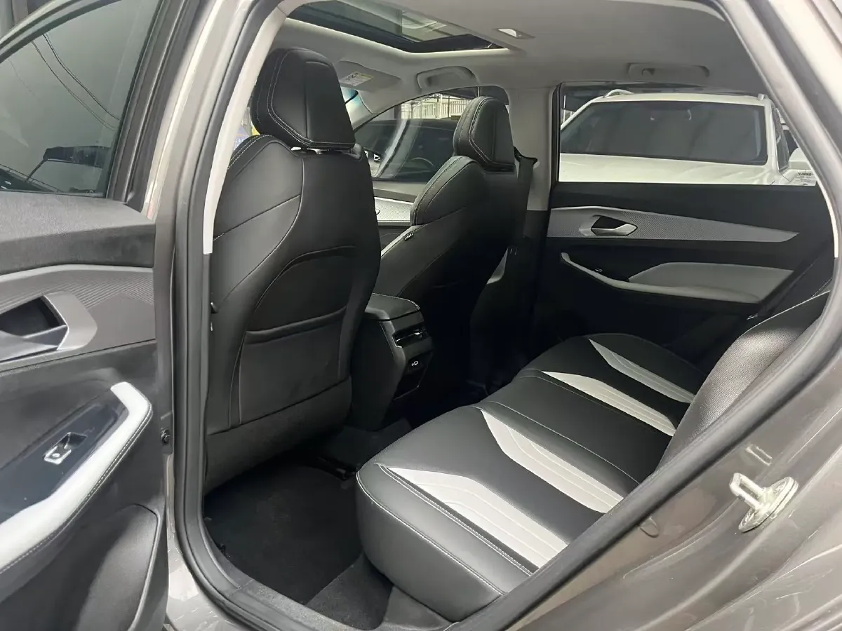 2024 Geely Binray 1.5T 181HP L4 7DCT,autocango,china used car exporter,china ev exporter,chinese used car exporter,chinese used ev exporter