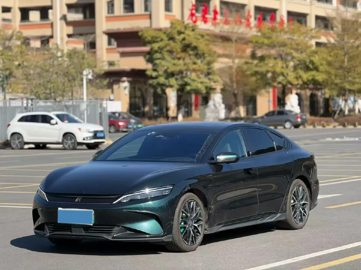 2022 Toyota Highlander 2.5L 192HP L4 E-CVT Hybrid