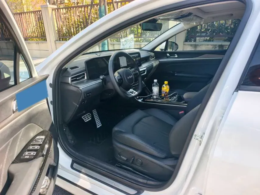 2025 Kia K5 2.0T 240HP L4 8AT,autocango,china used car exporter,china ev exporter,chinese used car exporter,chinese used ev exporter