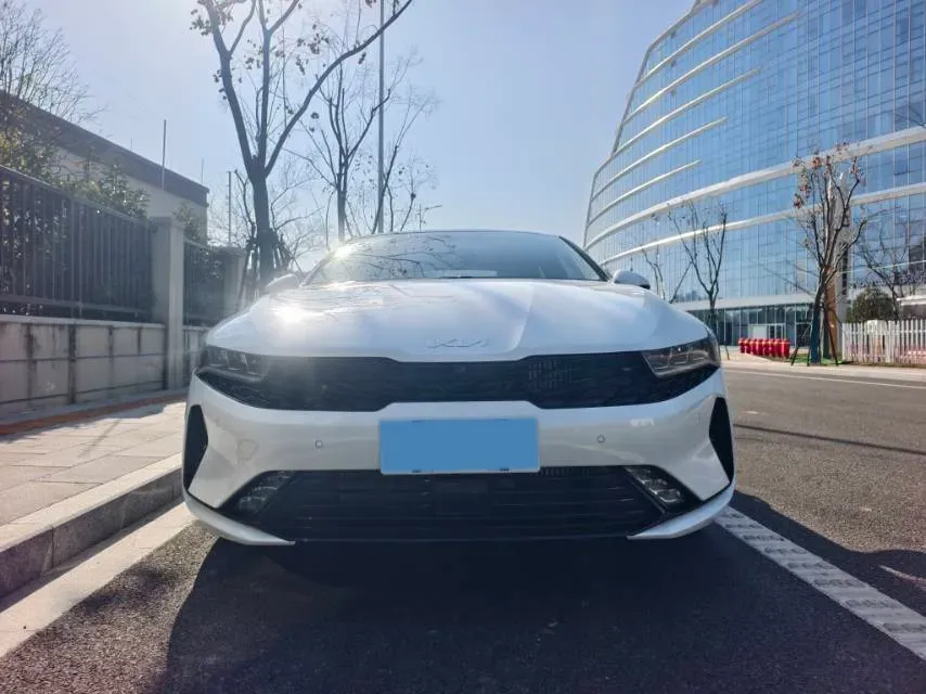 2025 Kia K5 2.0T 240HP L4 8AT,autocango,china used car exporter,china ev exporter,chinese used car exporter,chinese used ev exporter