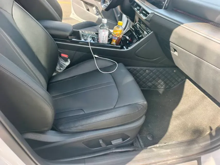 2025 Kia K5 2.0T 240HP L4 8AT,autocango,china used car exporter,china ev exporter,chinese used car exporter,chinese used ev exporter