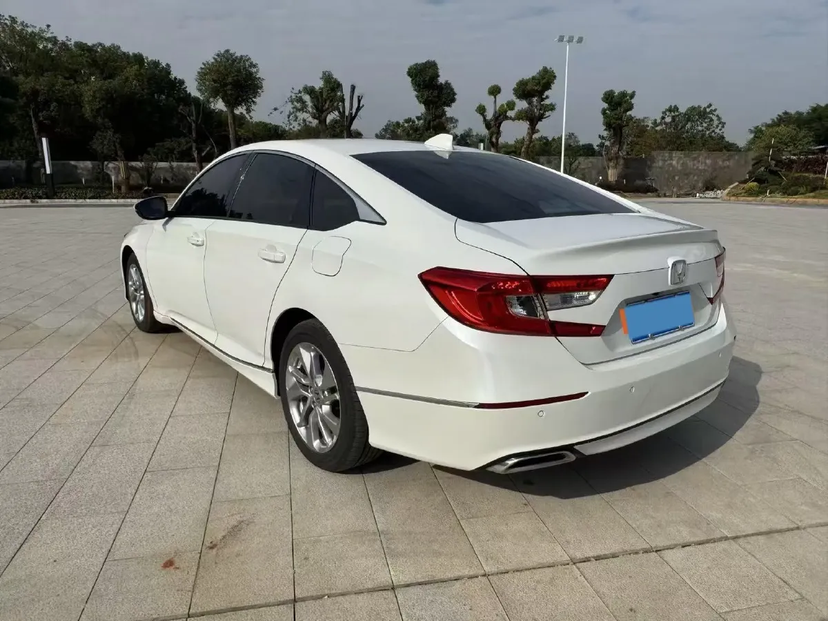 2021 Honda Accord 1.5T 194HP L4 CVT,autocango,china used car exporter,china ev exporter,chinese used car exporter,chinese used ev exporter