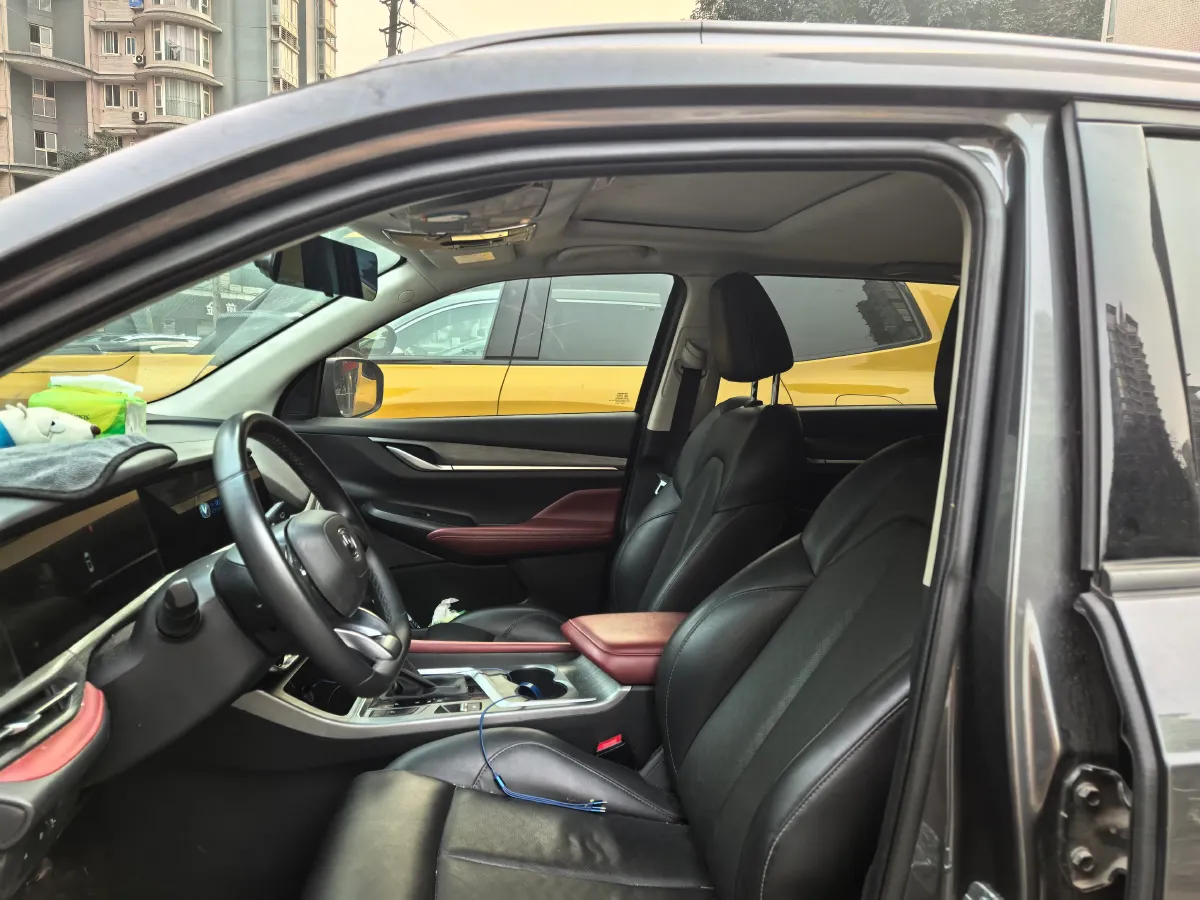 2022 ChangAn Oshan X7 Plus 1.5T 188HP L4 7DCT,autocango,china used car exporter,china ev exporter,chinese used car exporter,chinese used ev exporter