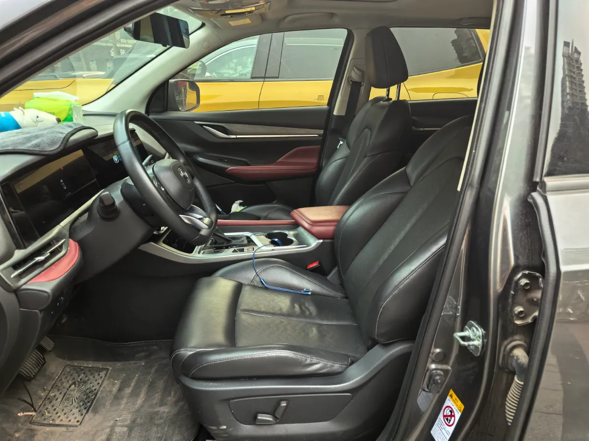 2022 ChangAn Oshan X7 Plus 1.5T 188HP L4 7DCT,autocango,china used car exporter,china ev exporter,chinese used car exporter,chinese used ev exporter