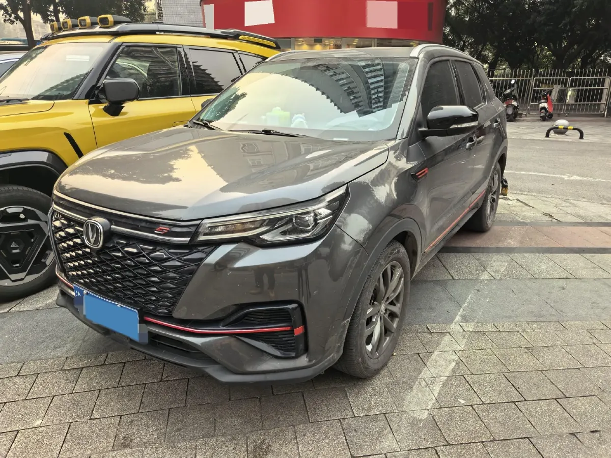 2022 ChangAn Oshan X7 Plus 1.5T 188HP L4 7DCT,autocango,china used car exporter,china ev exporter,chinese used car exporter,chinese used ev exporter