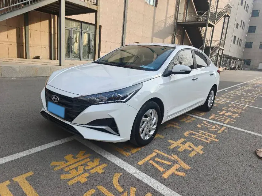 2020 Hyundai Verna 1.4L 100HP L4 6MT