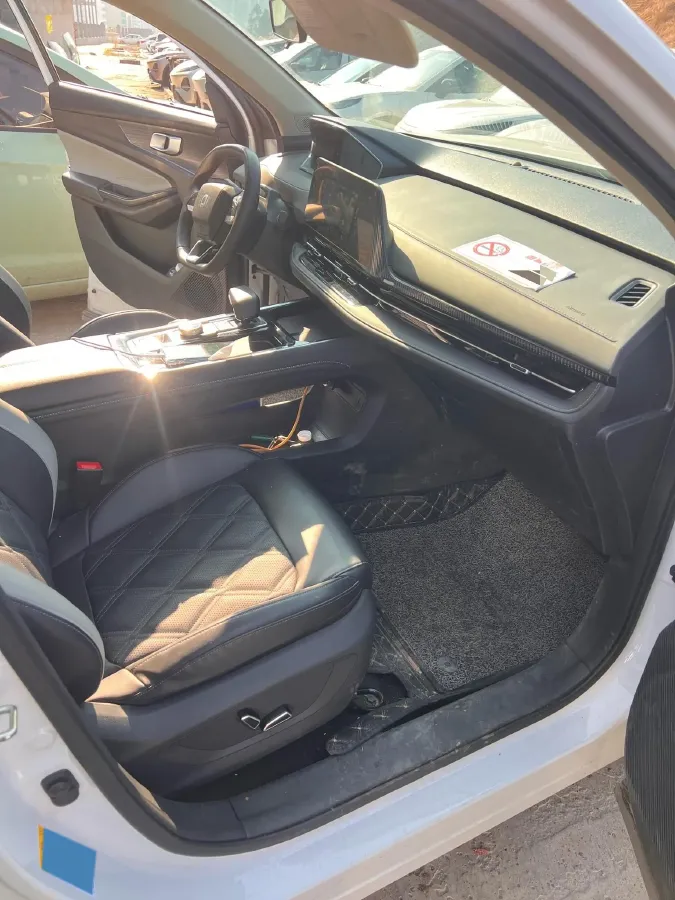 2023 Venucia VX6 BEV 62KWH,autocango,china used car exporter,china ev exporter,chinese used car exporter,chinese used ev exporter