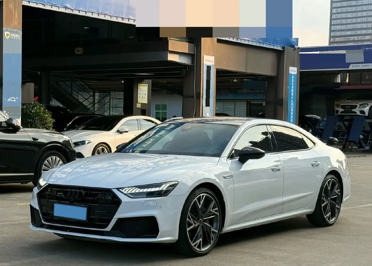 2022 Audi A7L 2.0T 245HP L4 7DCT