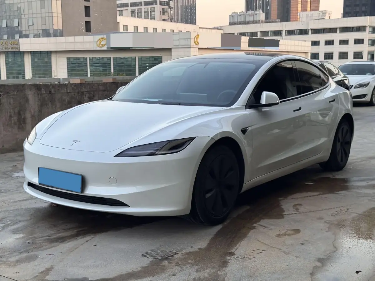 2023 HYPTEC GT BEV 80KWH