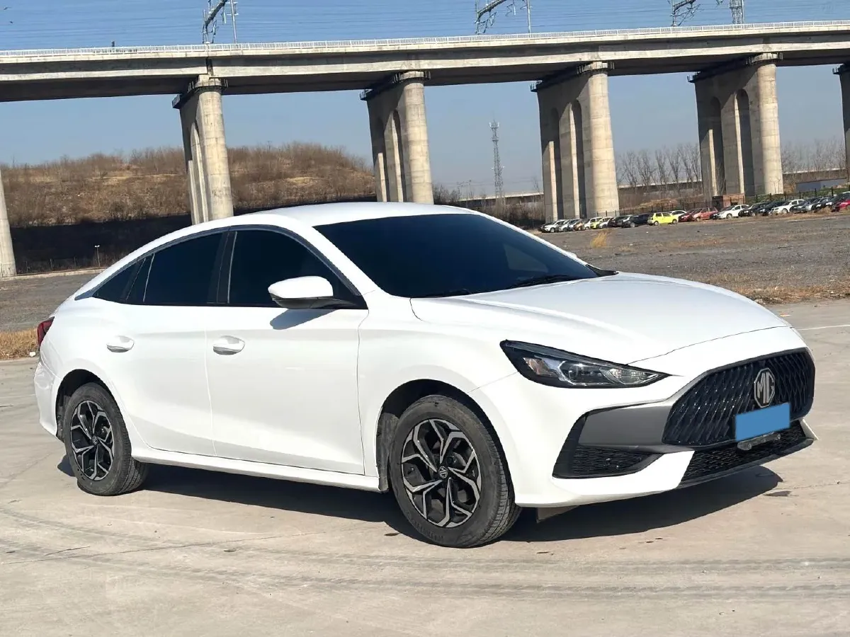 2023 MG 5 1.5L 129HP L4 5MT,autocango,china used car exporter,china ev exporter,chinese used car exporter,chinese used ev exporter