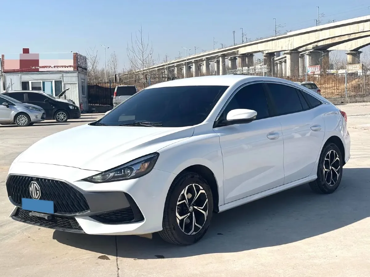2023 MG 5 1.5L 129HP L4 5MT,autocango,china used car exporter,china ev exporter,chinese used car exporter,chinese used ev exporter