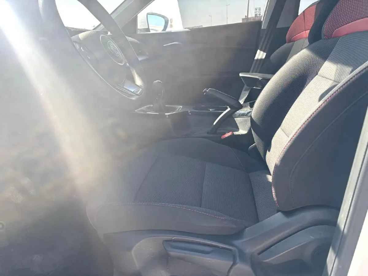 2023 MG 5 1.5L 129HP L4 5MT,autocango,china used car exporter,china ev exporter,chinese used car exporter,chinese used ev exporter