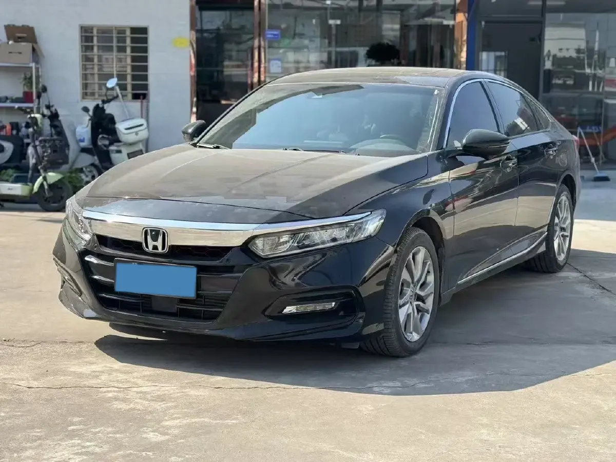 2018 Honda Accord 1.5T 194HP L4 CVT