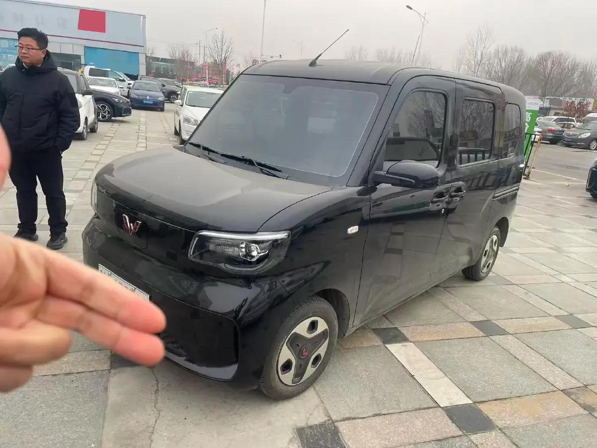 2025 WuLing ZhiGuang BEV 17.7KWH