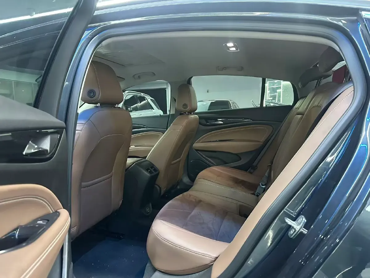 2022 Buick Regal 1.5T 169HP L4 9AT,autocango,china used car exporter,china ev exporter,chinese used car exporter,chinese used ev exporter