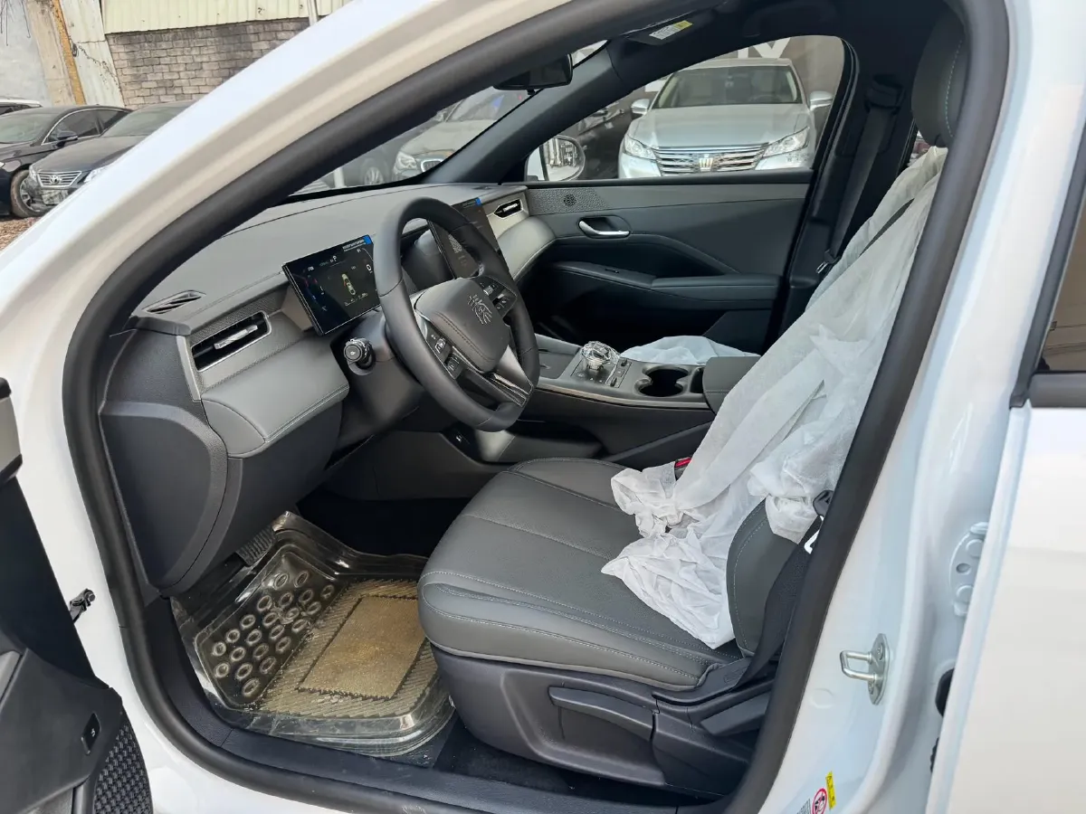 2025 BYD Qin Plus 1.5L 101HP L4 E-CVT PHEV 7.68KWH,autocango,china used car exporter,china ev exporter,chinese used car exporter,chinese used ev exporter