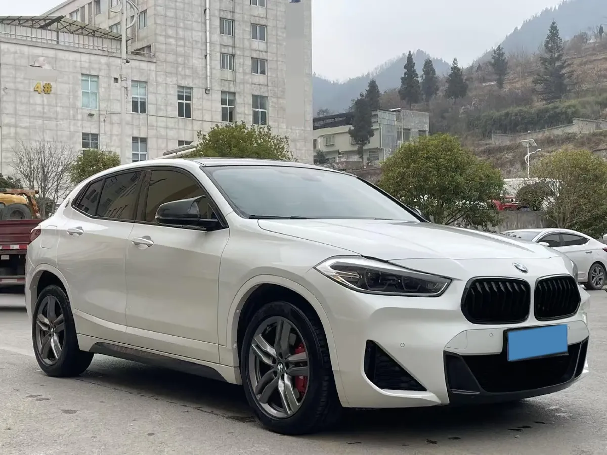 2021 BMW X2 2.0T 192HP L4 7DCT,autocango,china used car exporter,china ev exporter,chinese used car exporter,chinese used ev exporter