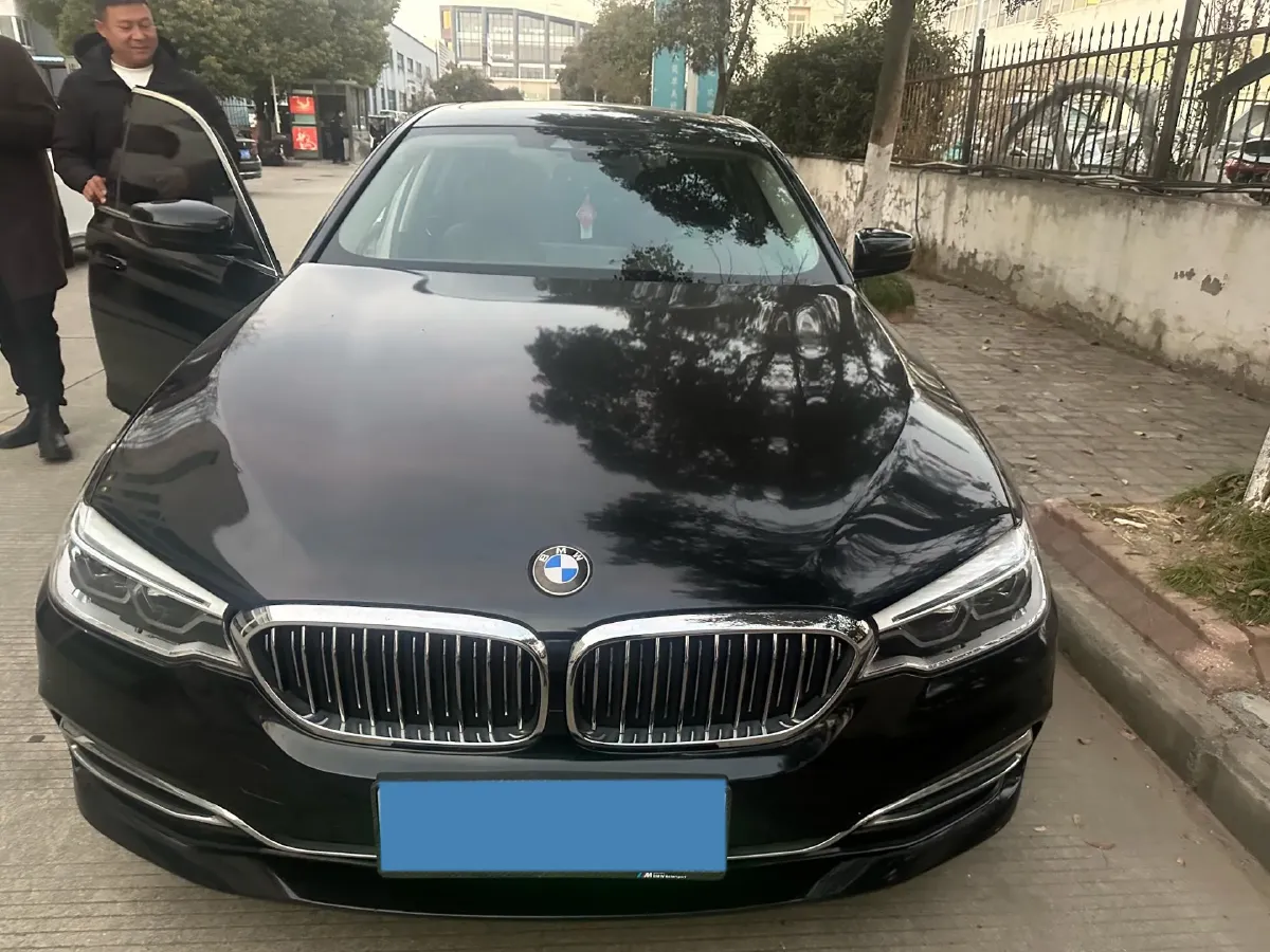 2020 BMW 5 Series 2.0T 184HP L4 8AT PHEV 17.7KWH,autocango,china used car exporter,china ev exporter,chinese used car exporter,chinese used ev exporter