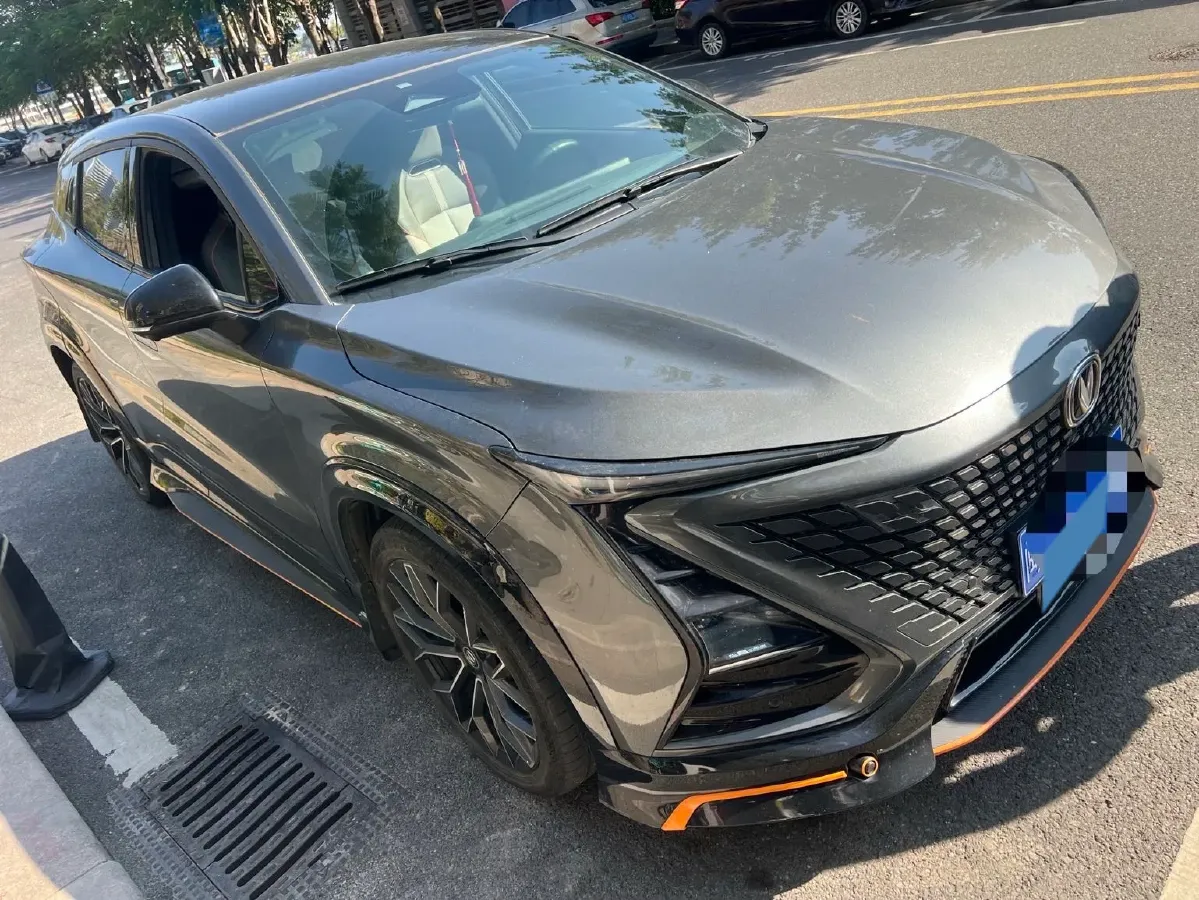 2022 ChangAn UNI-T 1.5T 188HP L4 7DCT,autocango,china used car exporter,china ev exporter,chinese used car exporter,chinese used ev exporter