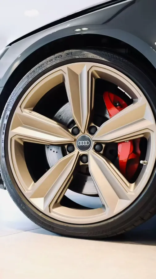 2023 Audi RS 4 2.9T 450HP V6 8AT,autocango,china used car exporter,china ev exporter,chinese used car exporter,chinese used ev exporter