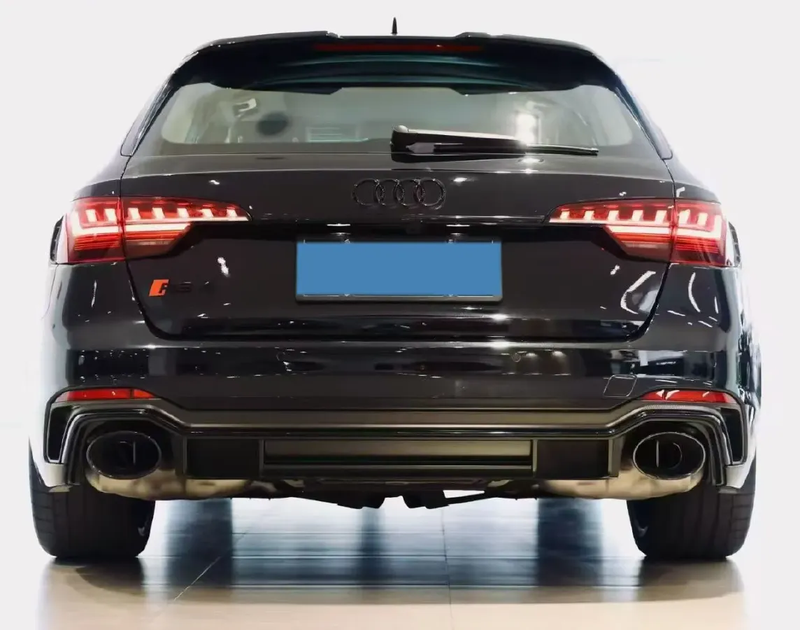 2023 Audi RS 4 2.9T 450HP V6 8AT,autocango,china used car exporter,china ev exporter,chinese used car exporter,chinese used ev exporter