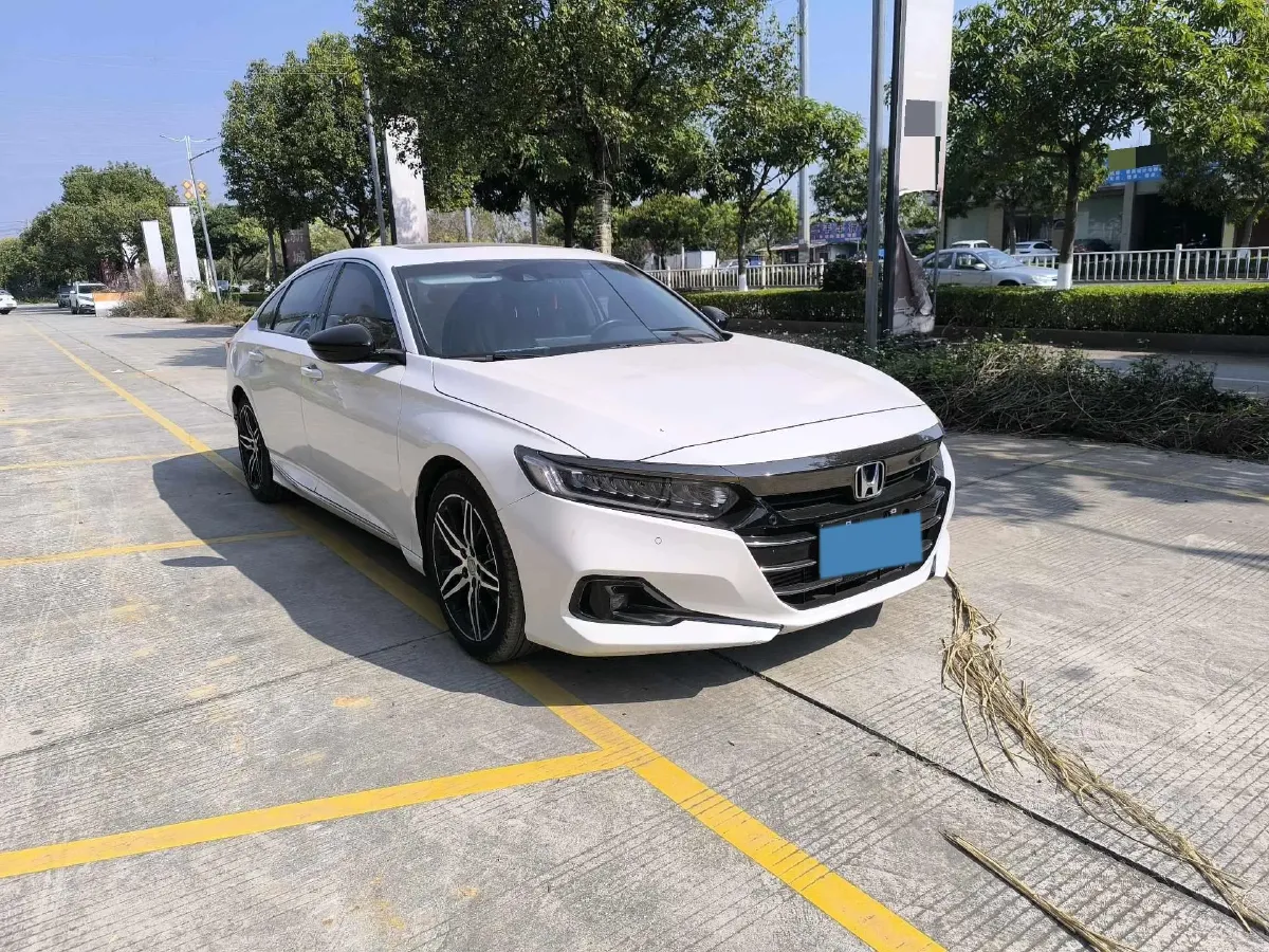 2022 Honda Accord 1.5T 194HP L4 CVT,autocango,china used car exporter,china ev exporter,chinese used car exporter,chinese used ev exporter