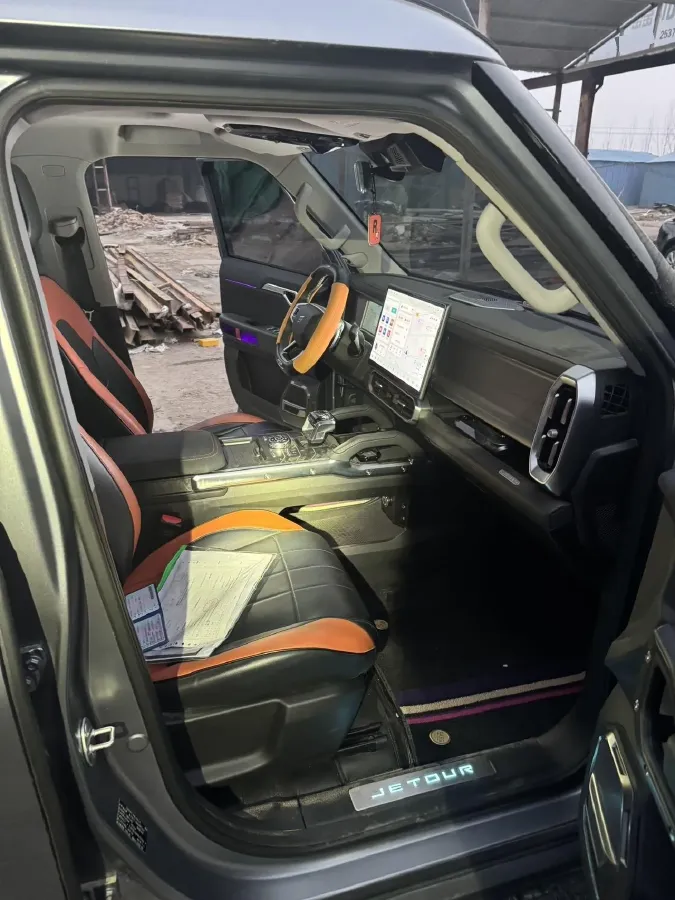 2024 Jetour Traveller 2.0T 254HP L4 7DCT,autocango,china used car exporter,china ev exporter,chinese used car exporter,chinese used ev exporter