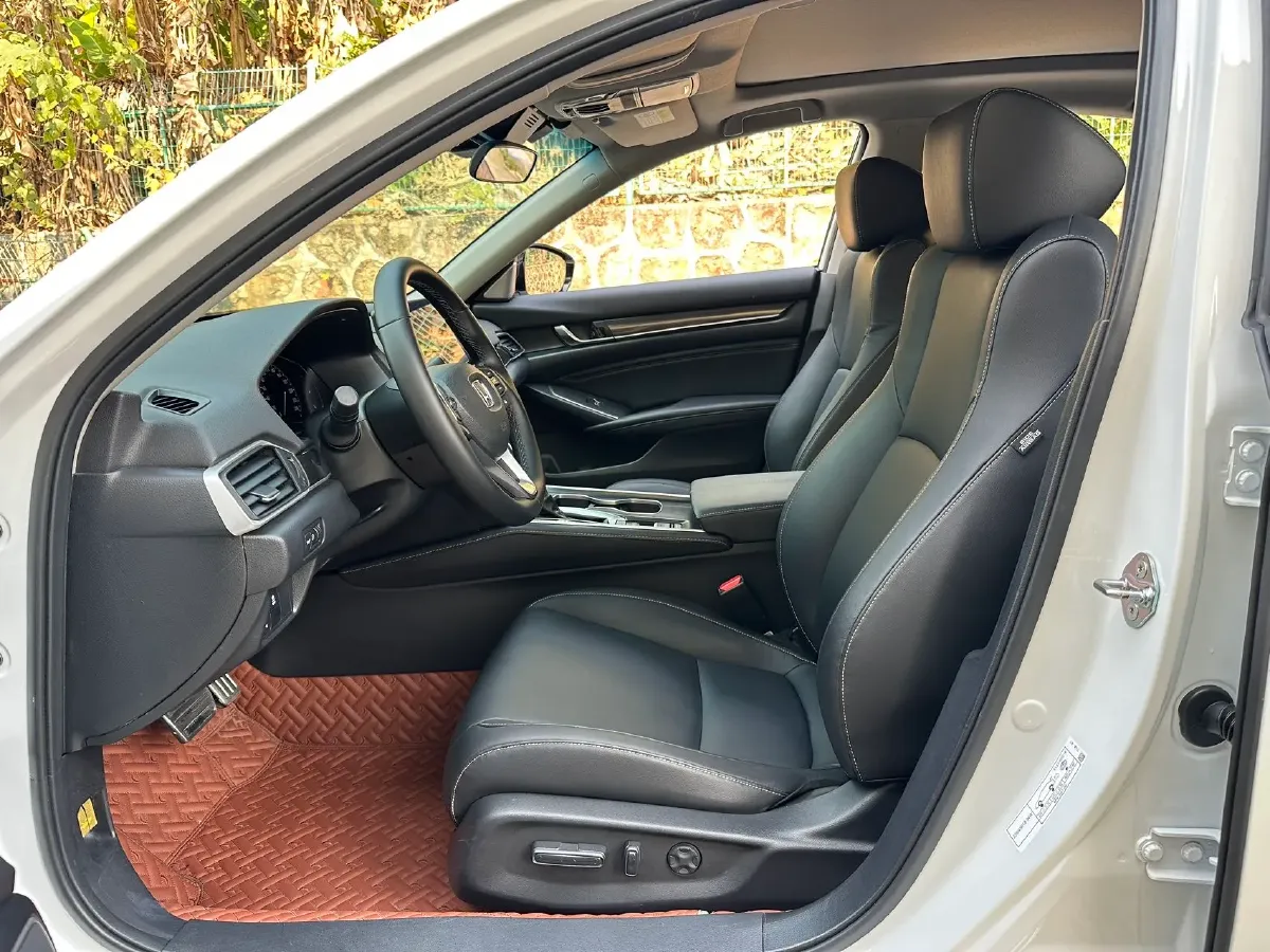 2022 Honda Accord 1.5T 194HP L4 CVT,autocango,china used car exporter,china ev exporter,chinese used car exporter,chinese used ev exporter