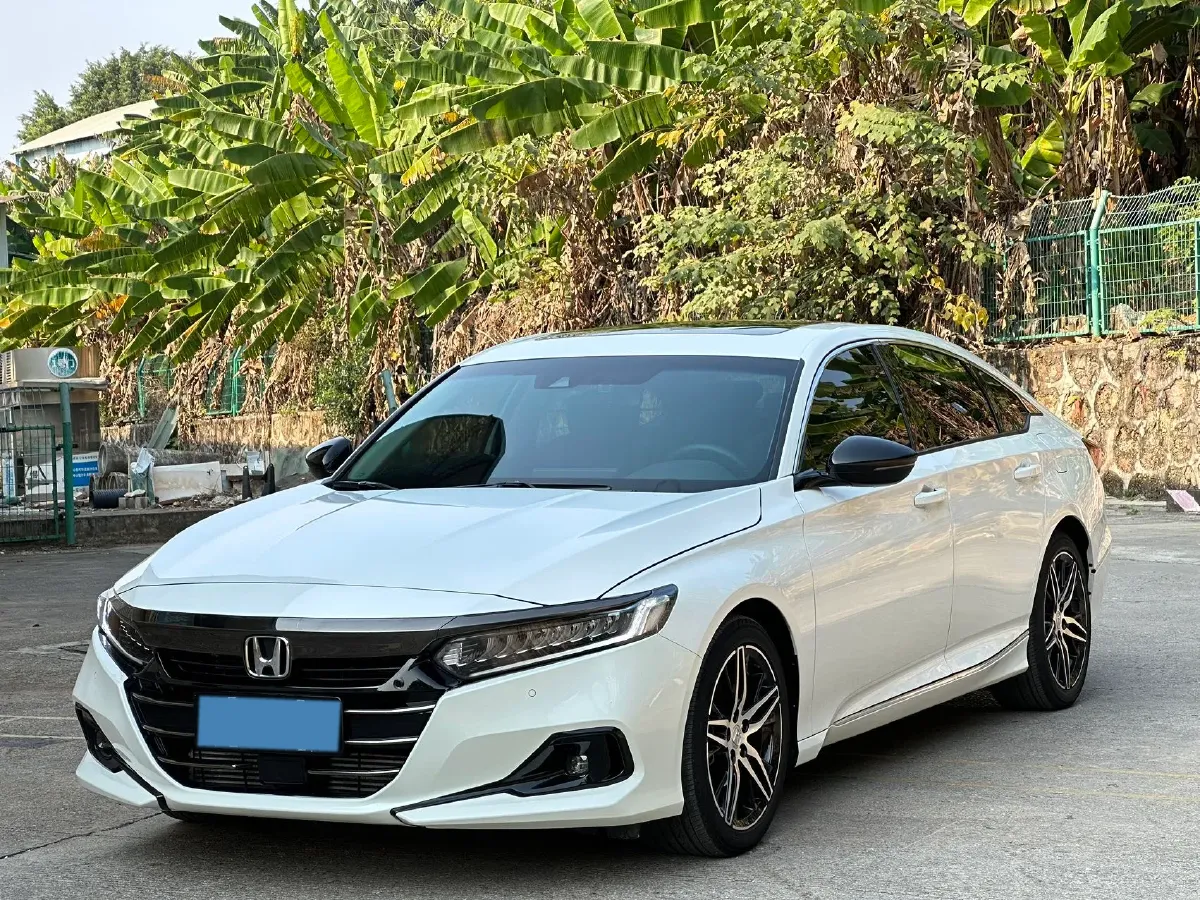 2022 Honda Accord 1.5T 194HP L4 CVT,autocango,china used car exporter,china ev exporter,chinese used car exporter,chinese used ev exporter