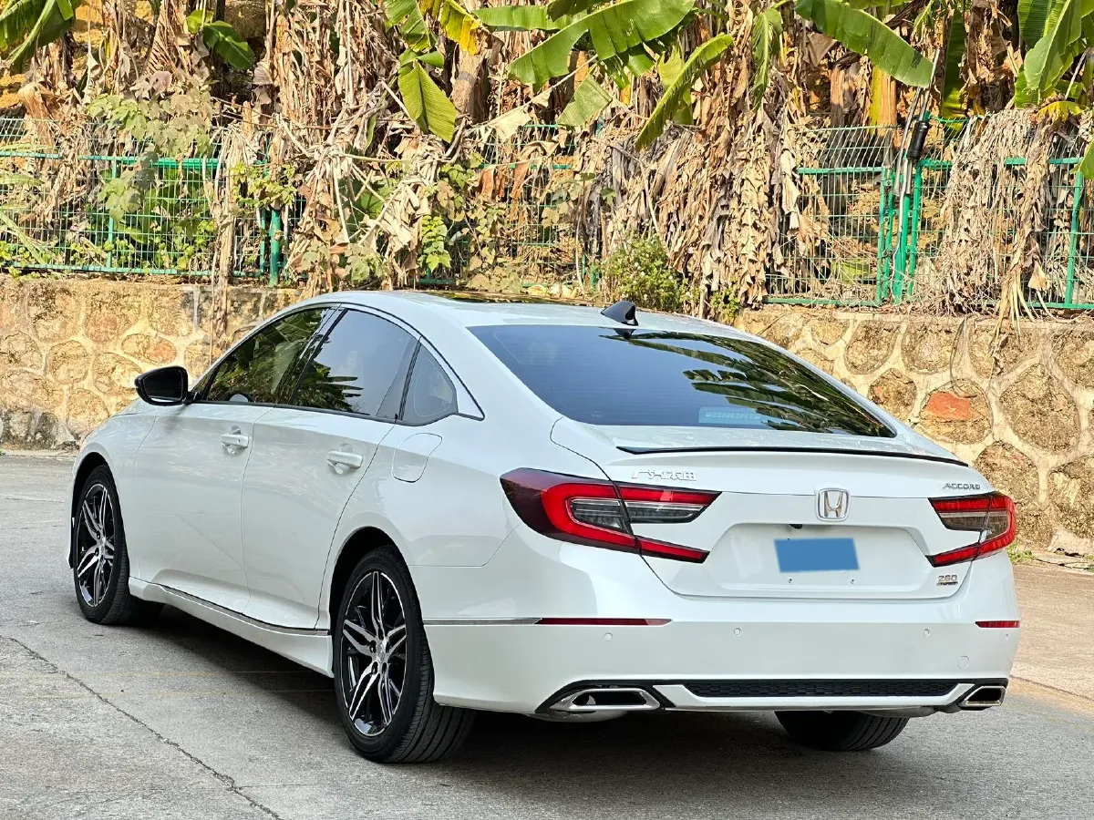 2022 Honda Accord 1.5T 194HP L4 CVT,autocango,china used car exporter,china ev exporter,chinese used car exporter,chinese used ev exporter