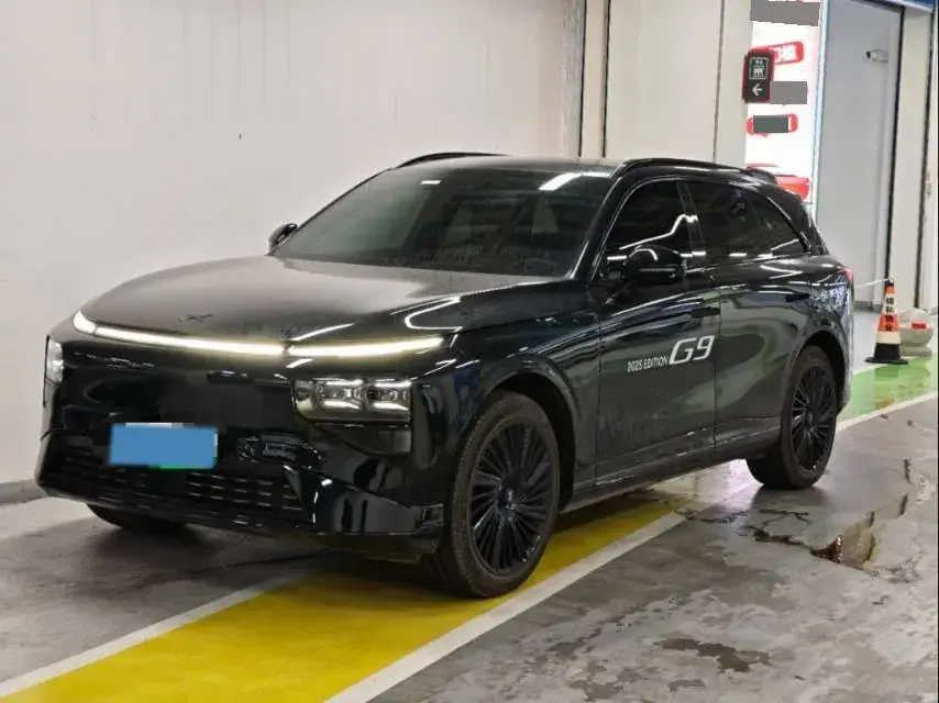 2025 Xpeng G9 BEV 79KWH