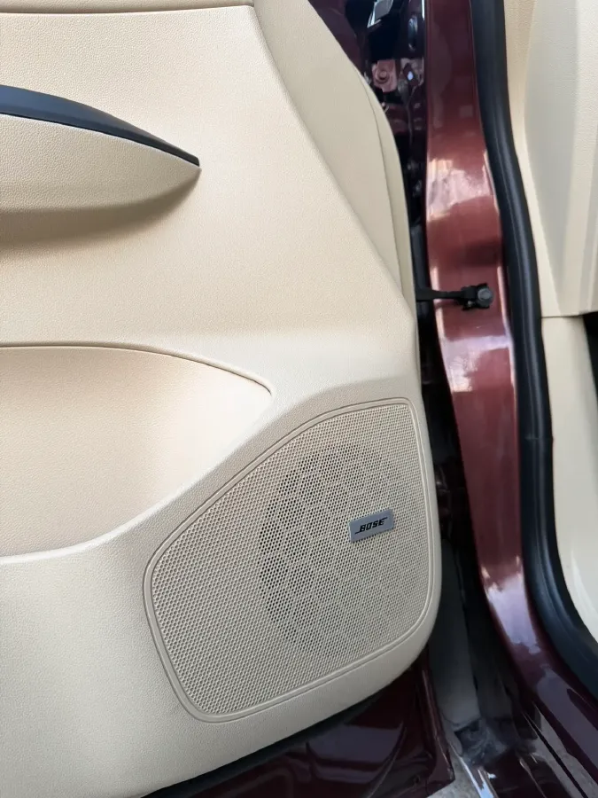 2022 Buick GL8 2.0T 237HP L4 9AT,autocango,china used car exporter,china ev exporter,chinese used car exporter,chinese used ev exporter