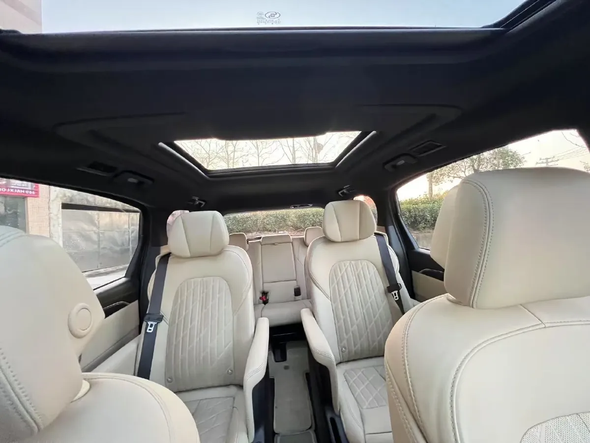 2022 Buick GL8 2.0T 237HP L4 9AT,autocango,china used car exporter,china ev exporter,chinese used car exporter,chinese used ev exporter