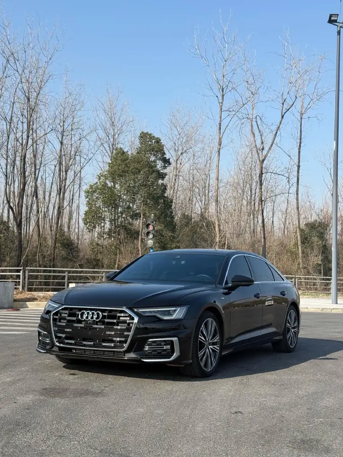 2023 Audi A6L 2.0T 245HP L4 7DCT