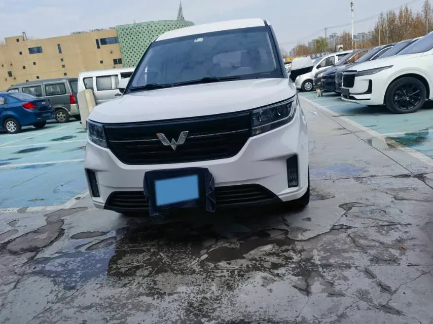 2021 WuLing ZhengChen 1.5T 147HP L4 6MT,autocango,china used car exporter,china ev exporter,chinese used car exporter,chinese used ev exporter